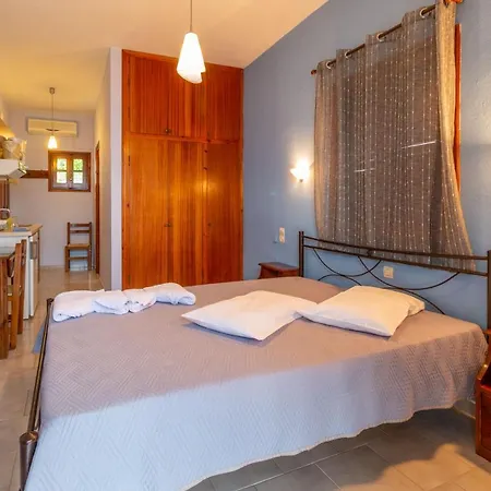 Kyma Papa Nero Apartament